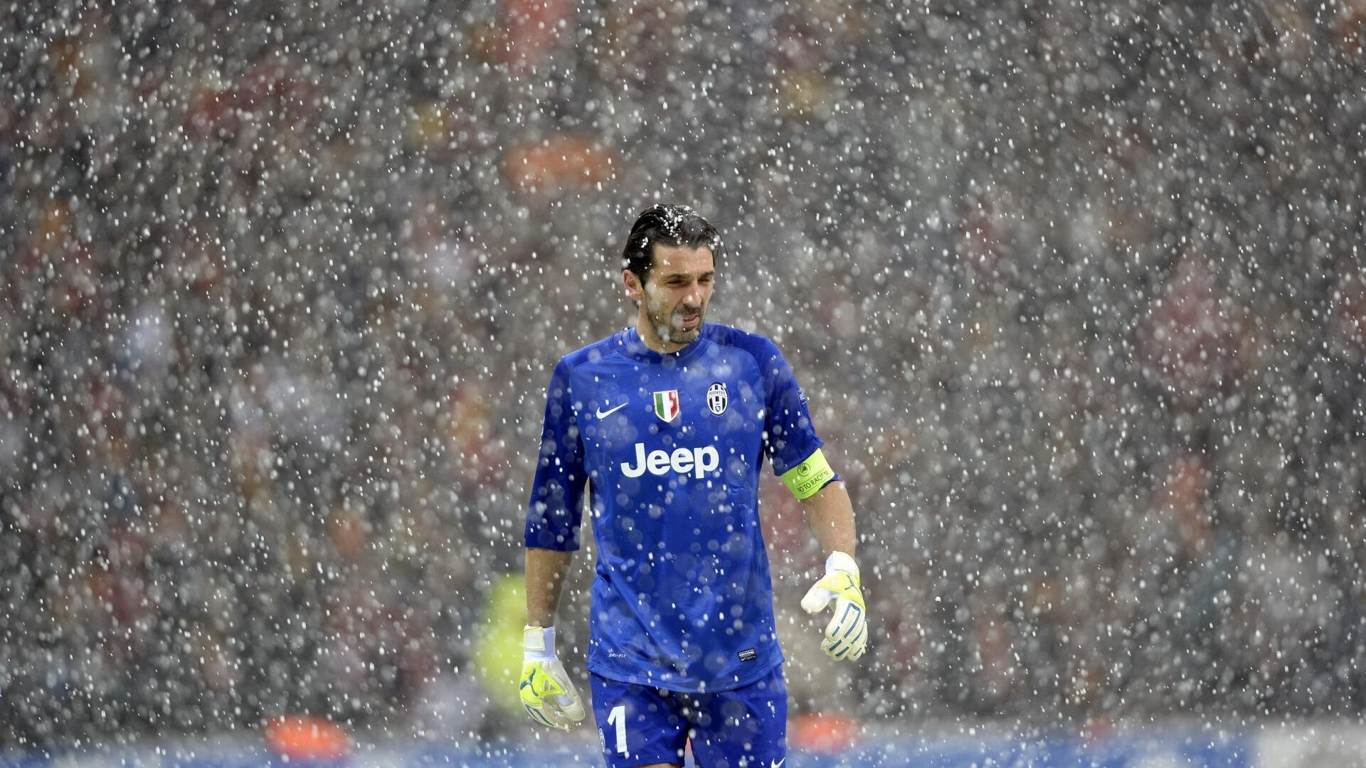 英格兰后腰铁血拼抢成最大亮点，英格兰 前腰